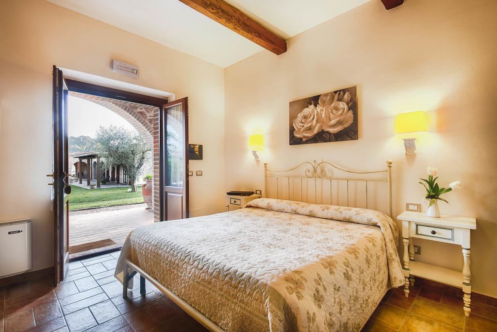 Bio Agriturismo Le Cascatelle Saturnia Eksteriør billede