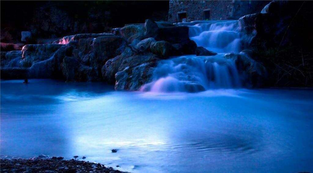 Bio Agriturismo Le Cascatelle Saturnia Eksteriør billede