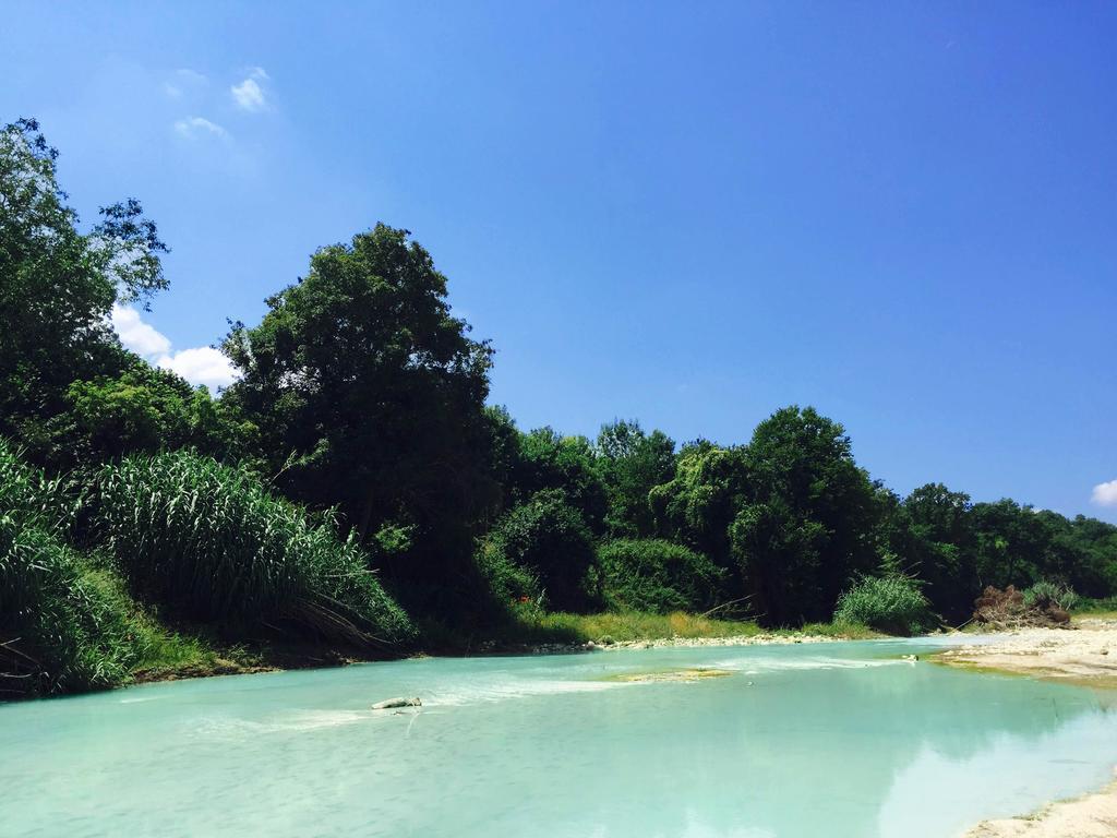 Bio Agriturismo Le Cascatelle Saturnia Eksteriør billede