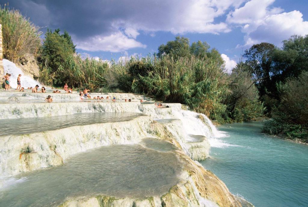 Bio Agriturismo Le Cascatelle Saturnia Eksteriør billede